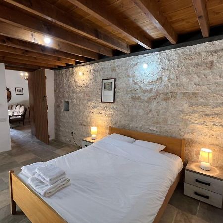 King'S House Villa Lofou Ngoại thất bức ảnh